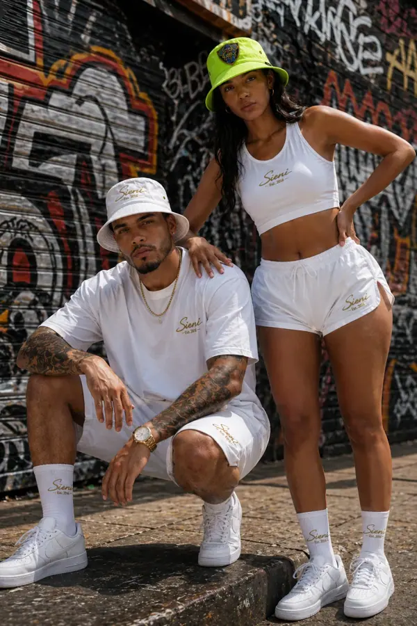 Big Apple — Sieni Clothings lifestyle
